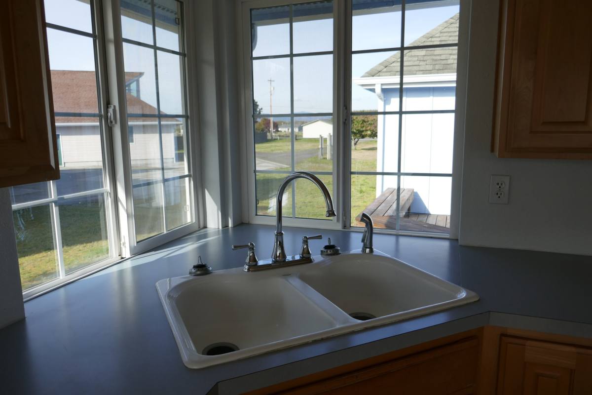 House for rent at 289 N Welcome Slough Rd, Cathlamet, WA 98612