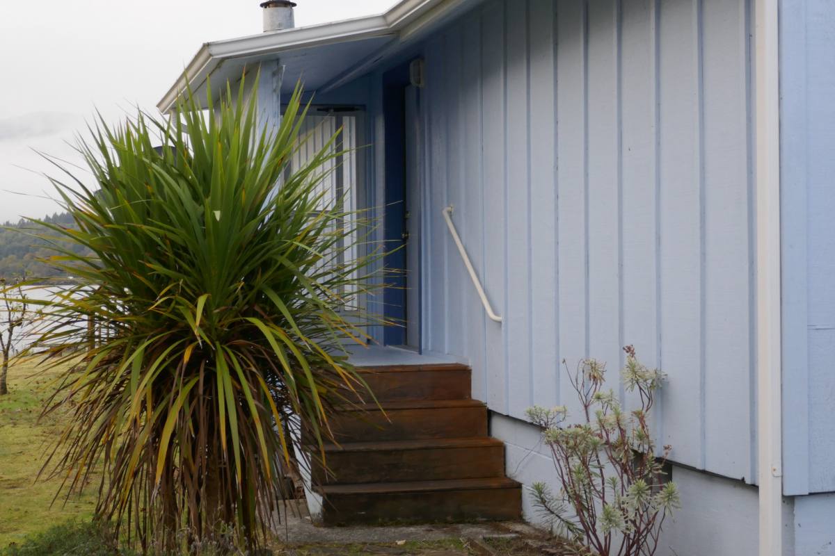 House for rent at 289 N Welcome Slough Rd, Cathlamet, WA 98612