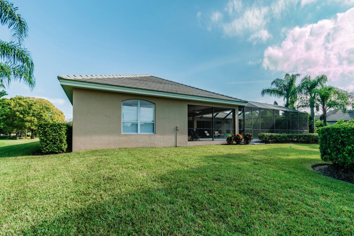 House for rent at 1107 Oxbridge Dr, Lutz, FL 33549