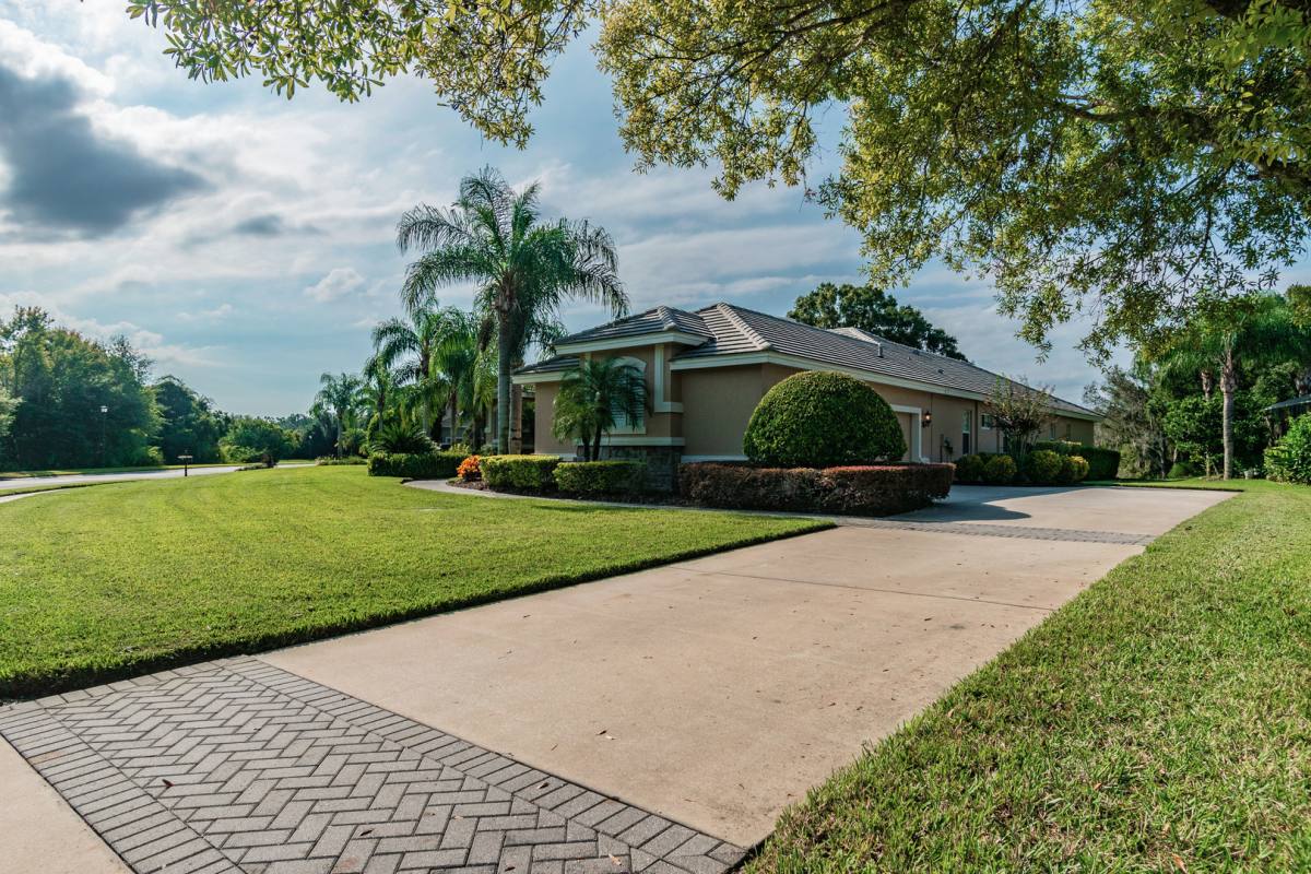 House for rent at 1107 Oxbridge Dr, Lutz, FL 33549