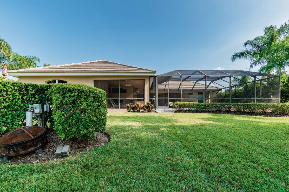 House for rent at 1107 Oxbridge Dr, Lutz, FL 33549