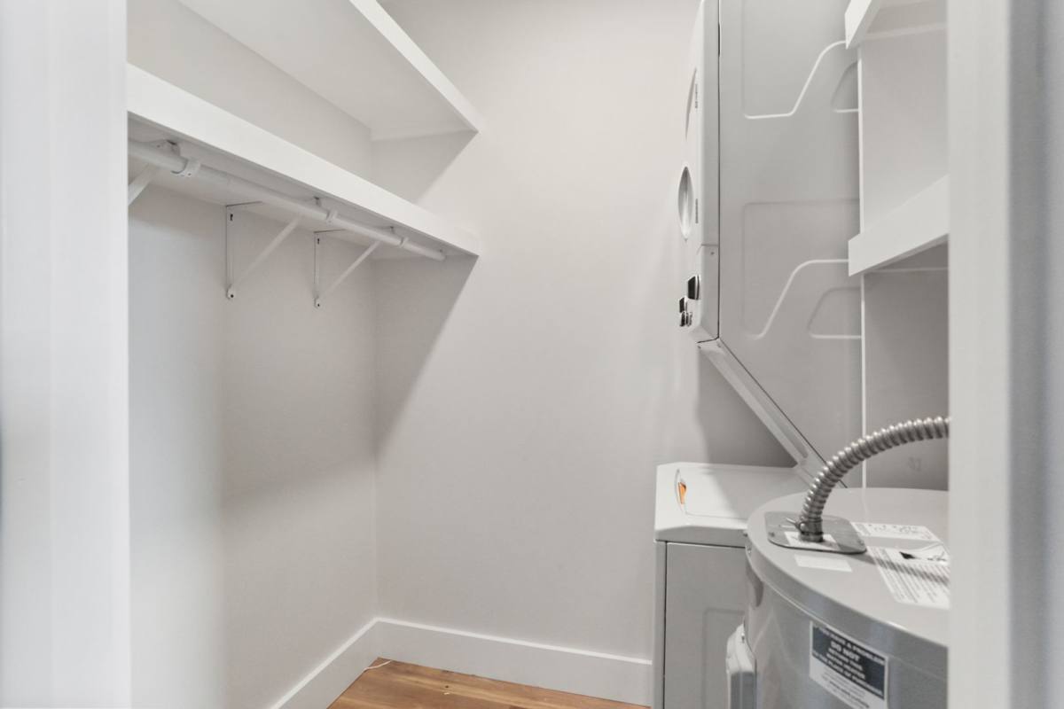 Apartment for rent at 4421 Burgundy #103, New Orleans, LA 70117