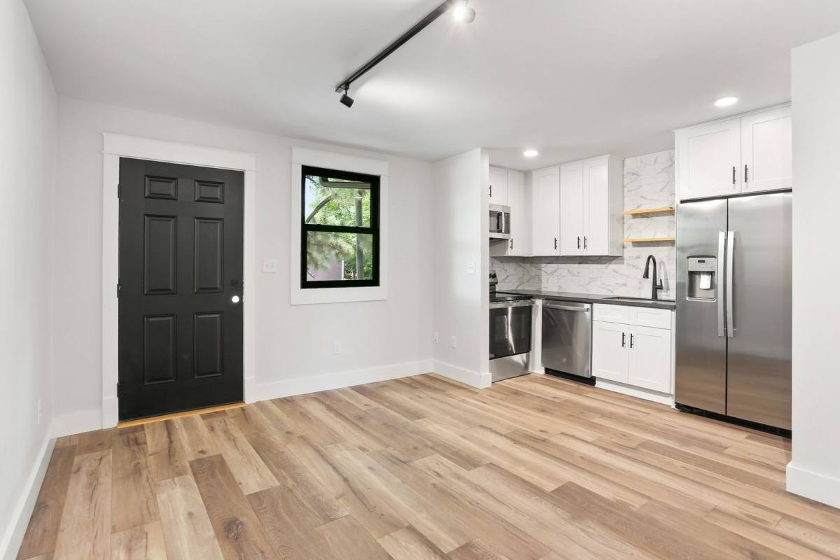 Apartment for rent at 4421 Burgundy #103, New Orleans, LA 70117