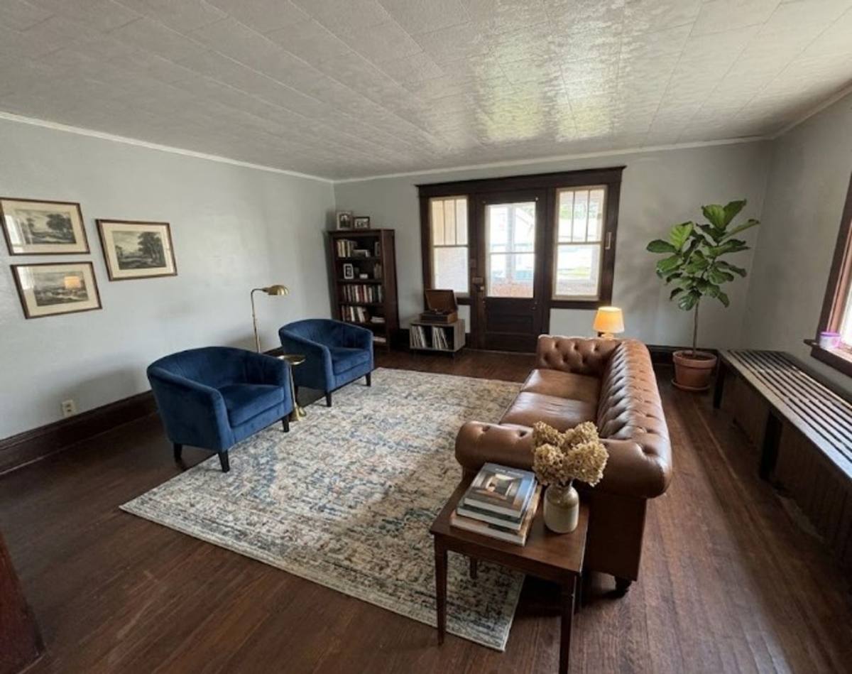 Apartment for rent at 703 E Main St, La Porte City, IA 50651