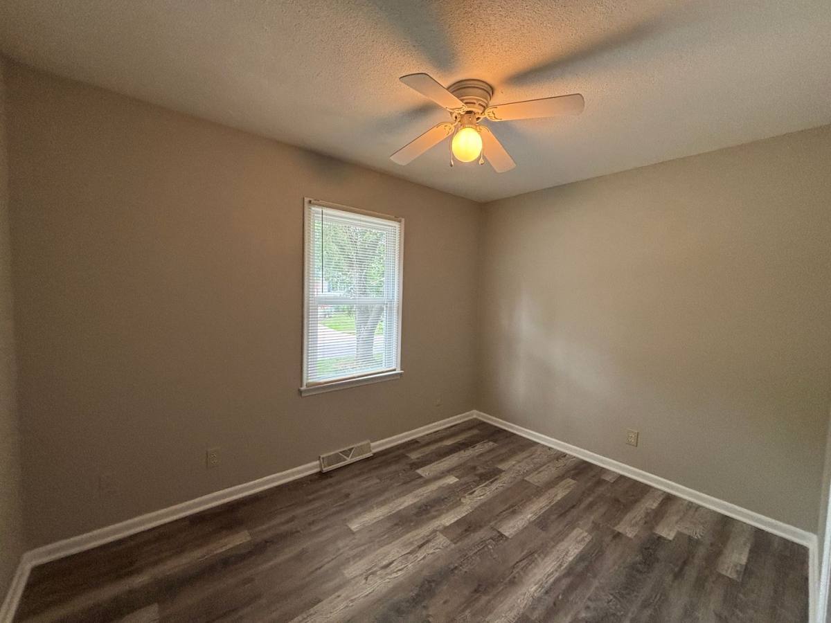 House for rent at 6928 NW 76th Place, Kansas City, MO 64152