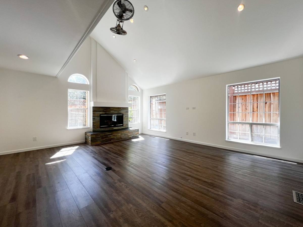 House for rent at 716 La Homa Dr, Napa, CA 94558