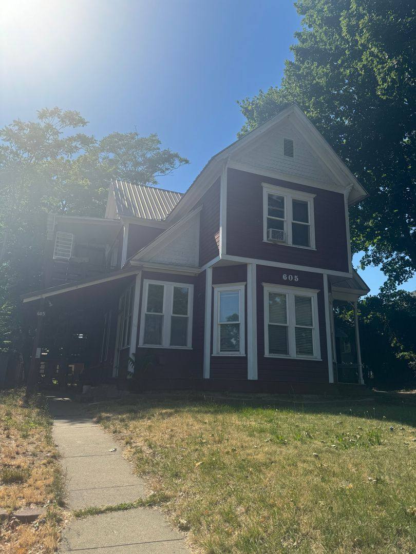 Apartment for rent at 605 N Ruby, Ellensburg, WA 98926