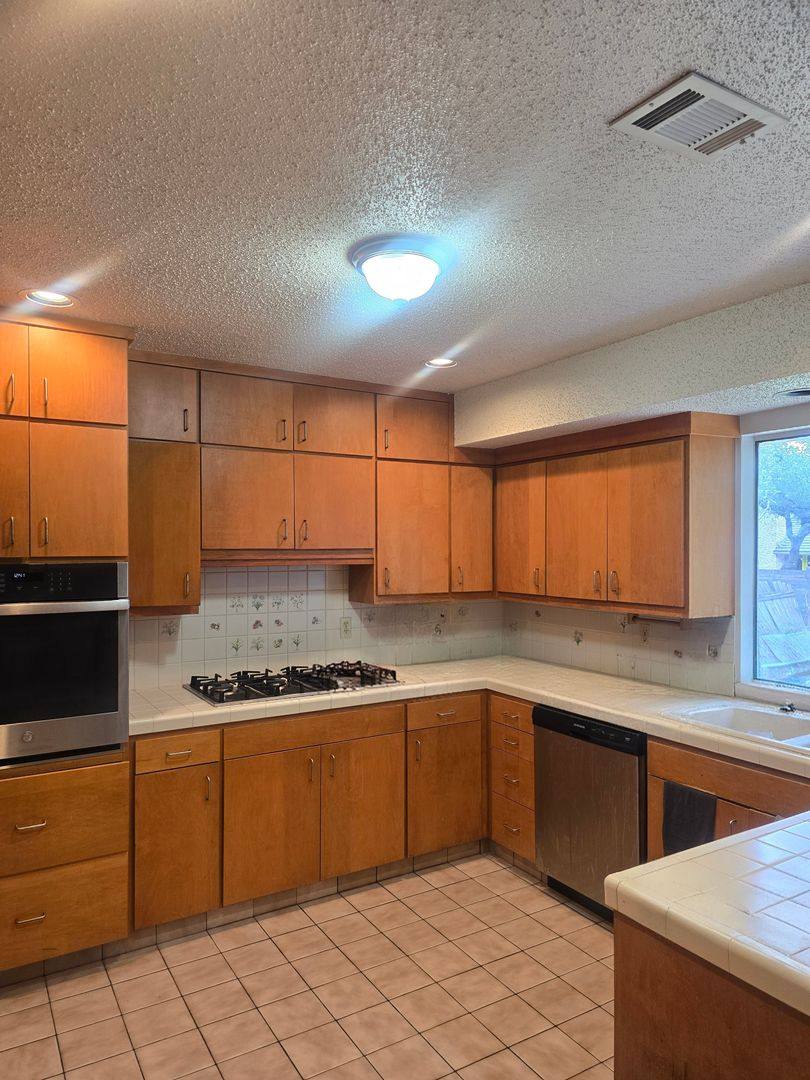 House for rent at 2314 Farnswood Circle, Austin, TX 78704