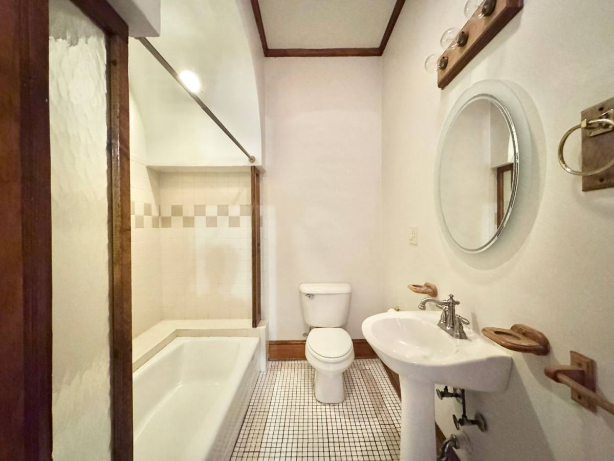Apartment for rent at 602 S Elm St, Greensboro, NC 27406