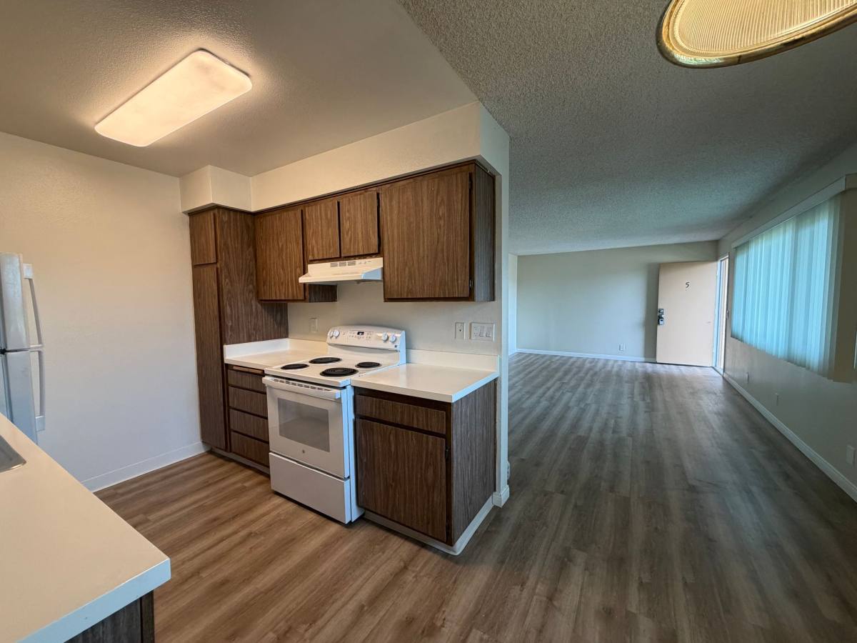 Apartment for rent at 1675 Chapel Dr, Camarillo, CA 93010