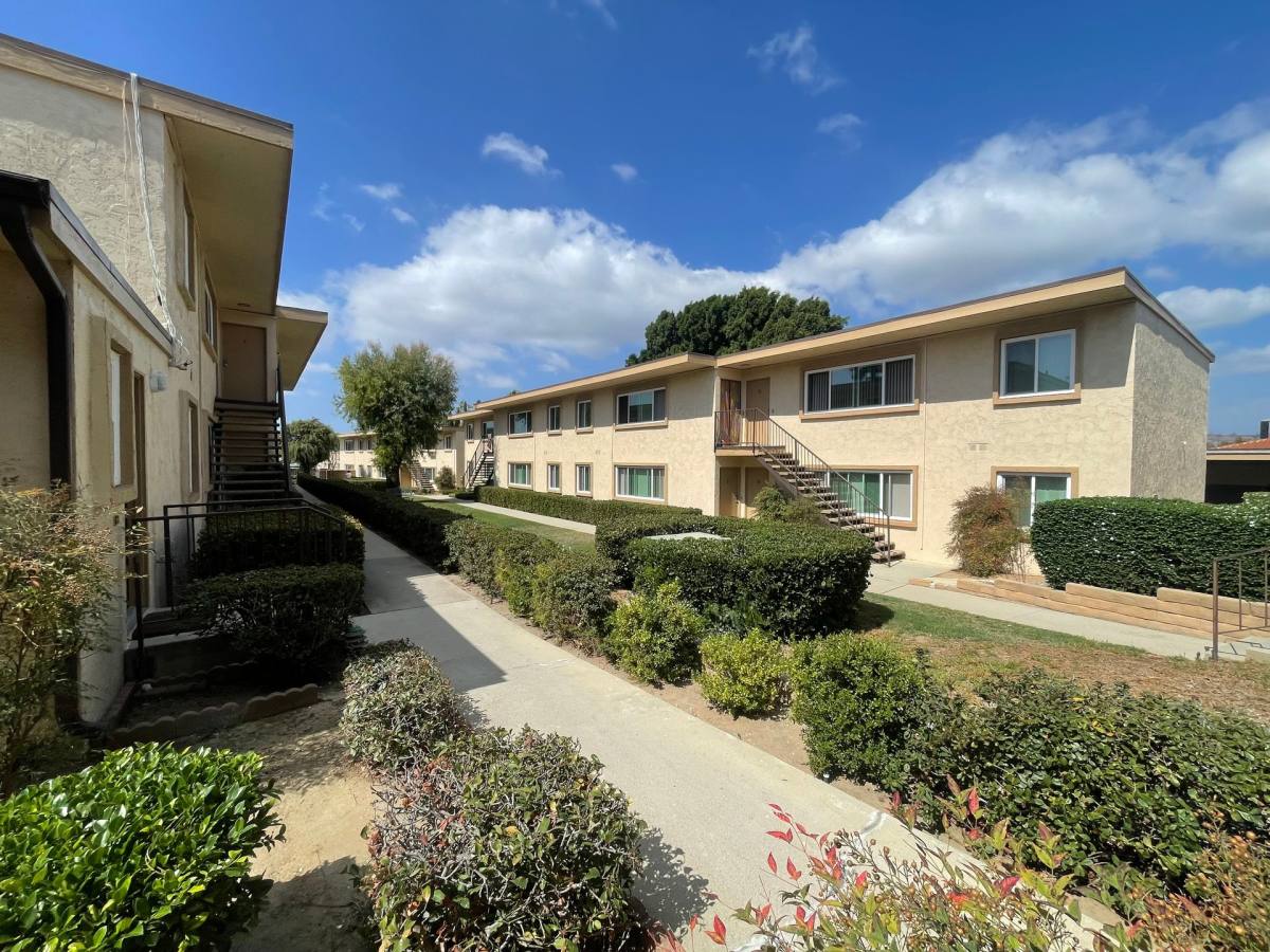 Apartment for rent at 1675 Chapel Dr, Camarillo, CA 93010
