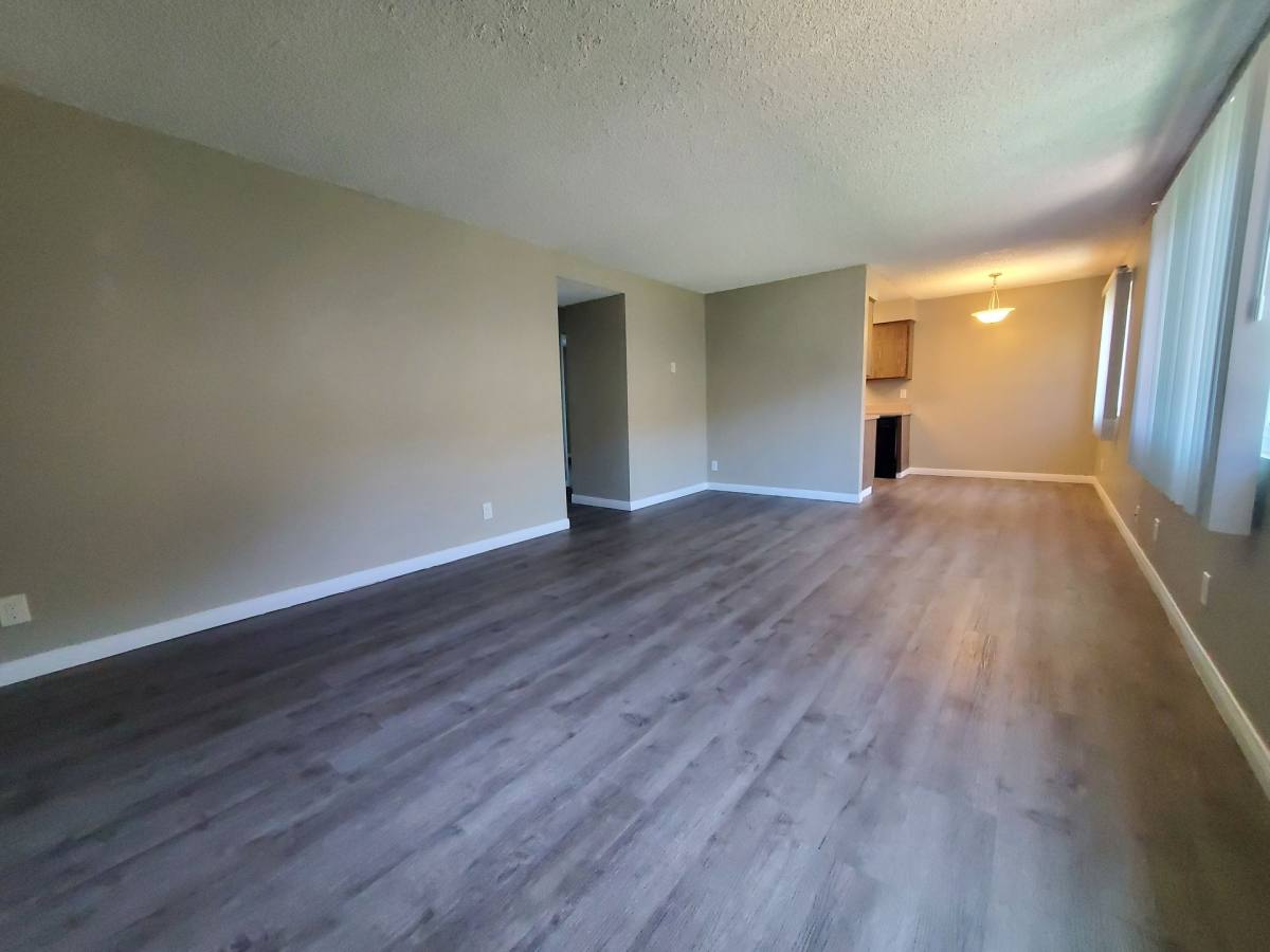 Apartment for rent at 1675 Chapel Dr, Camarillo, CA 93010