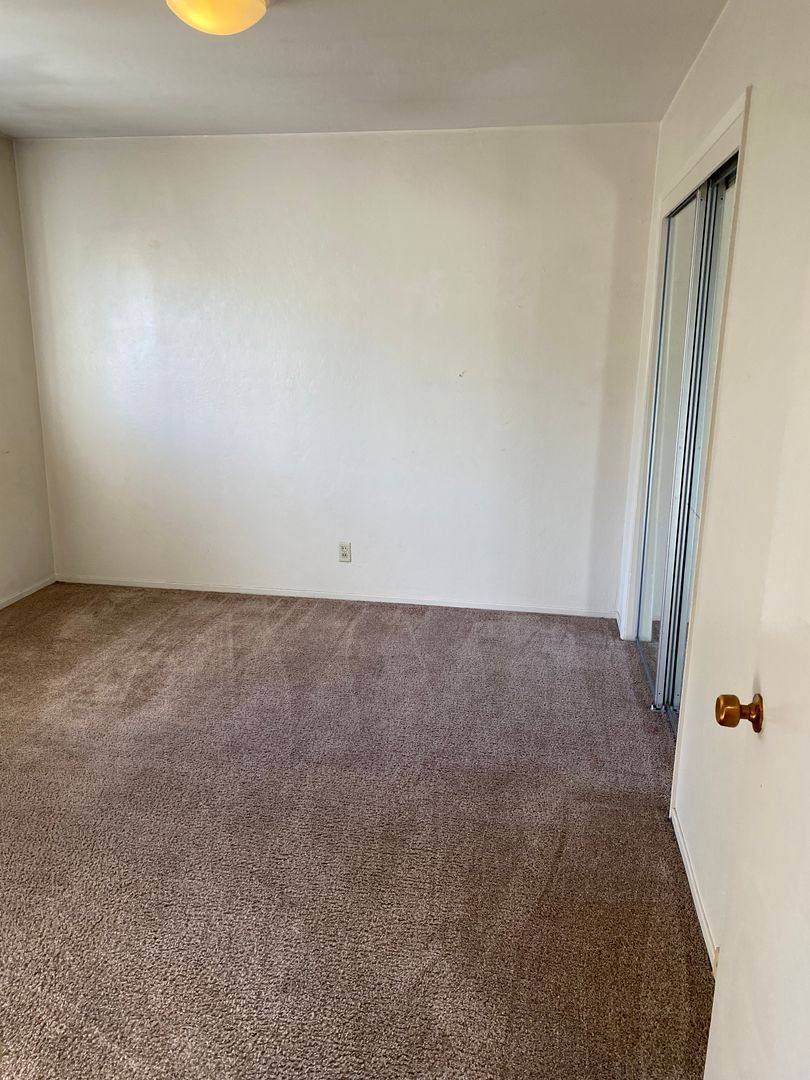 Apartment for rent at 165 E Reed St, San Jose, CA 95112