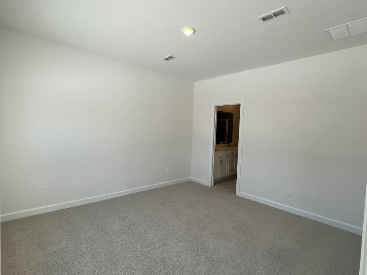 House for rent at 1548 31st St NE, Conover, NC 28613