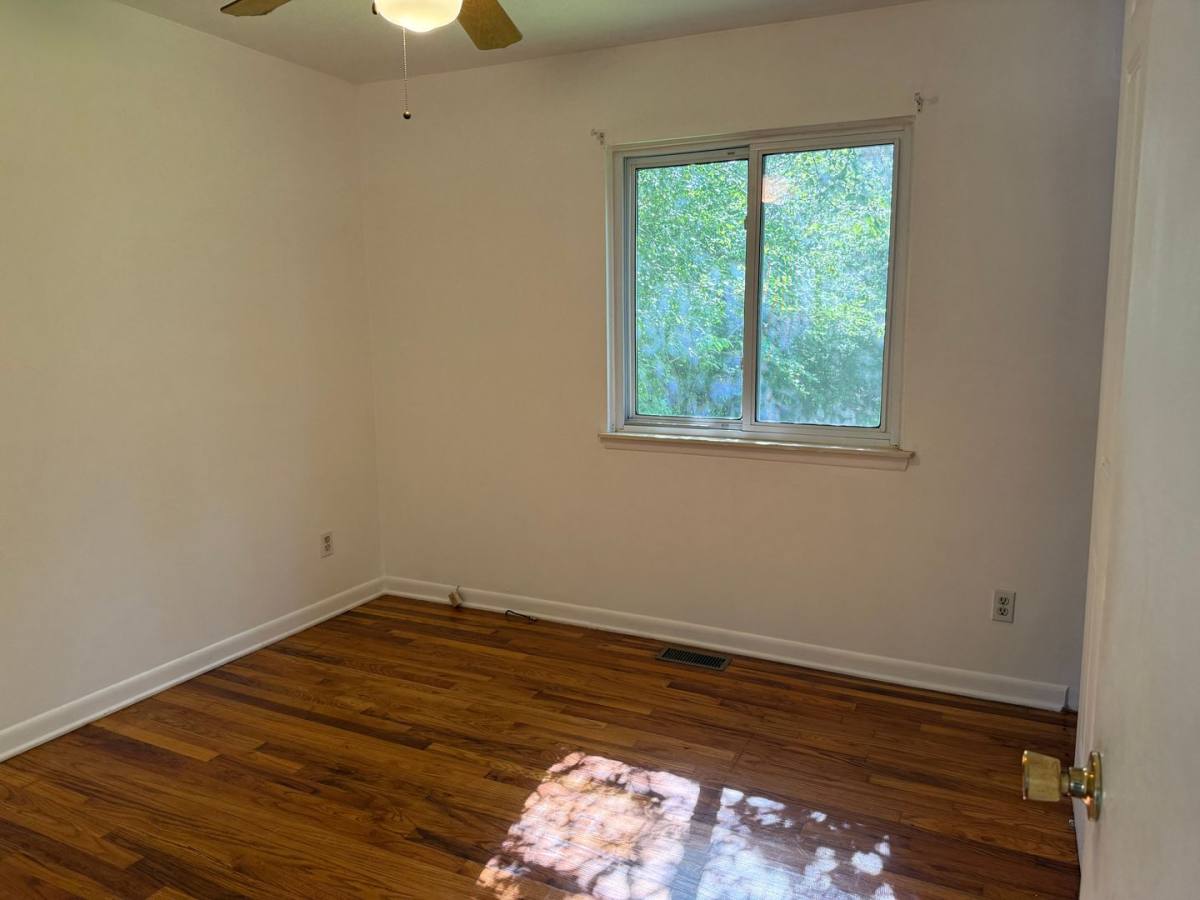 House for rent at 6038 S Ivanhoe Ave, Ypsilanti, MI 48197