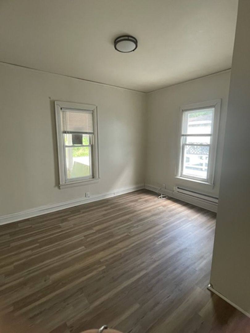 House for rent at 2333 Washington St W, Charleston, WV 25387