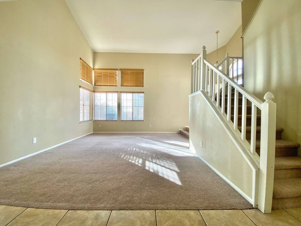 House for rent at 8009 Dover Shores Ave, Las Vegas, NV 89128
