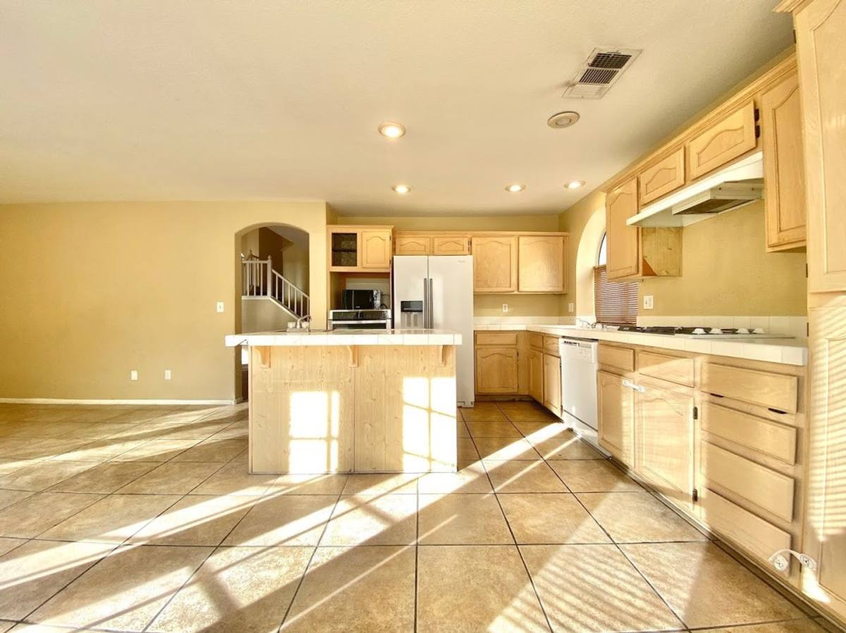 House for rent at 8009 Dover Shores Ave, Las Vegas, NV 89128