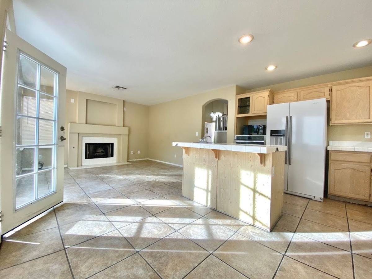House for rent at 8009 Dover Shores Ave, Las Vegas, NV 89128