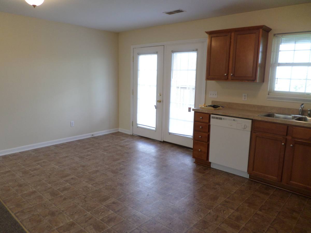 Apartment for rent at 100 Pinnacle Court, Frankfort, KY 40601