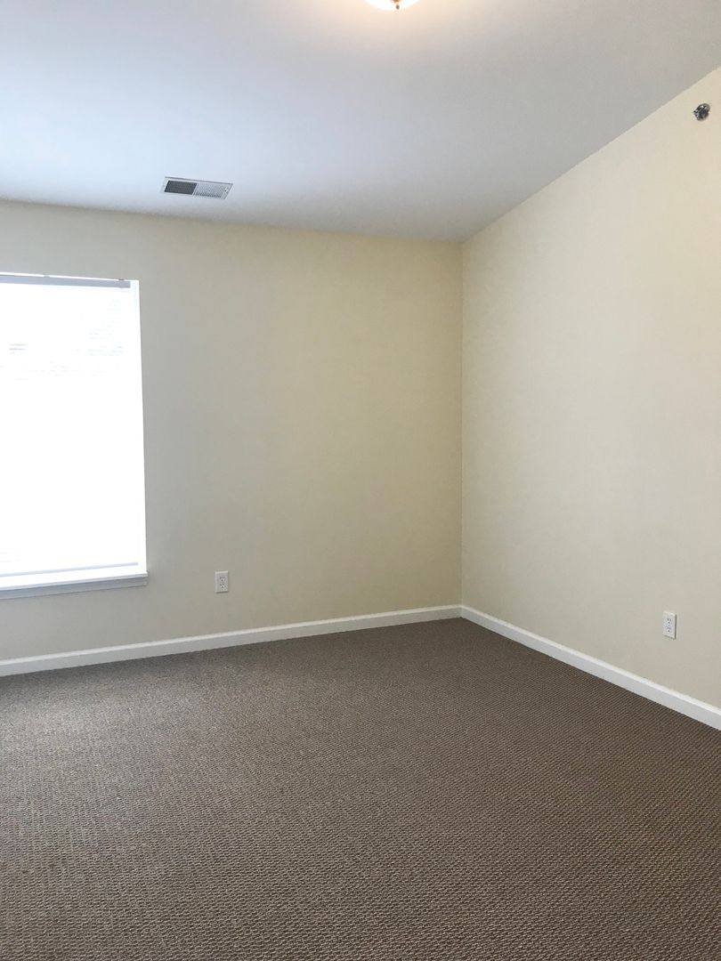 Apartment for rent at 100 Pinnacle Court, Frankfort, KY 40601