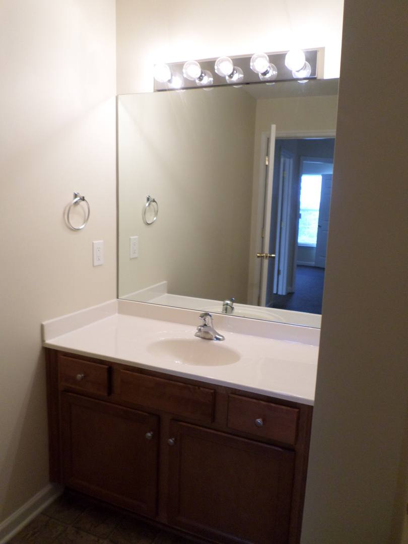 Apartment for rent at 100 Pinnacle Court, Frankfort, KY 40601