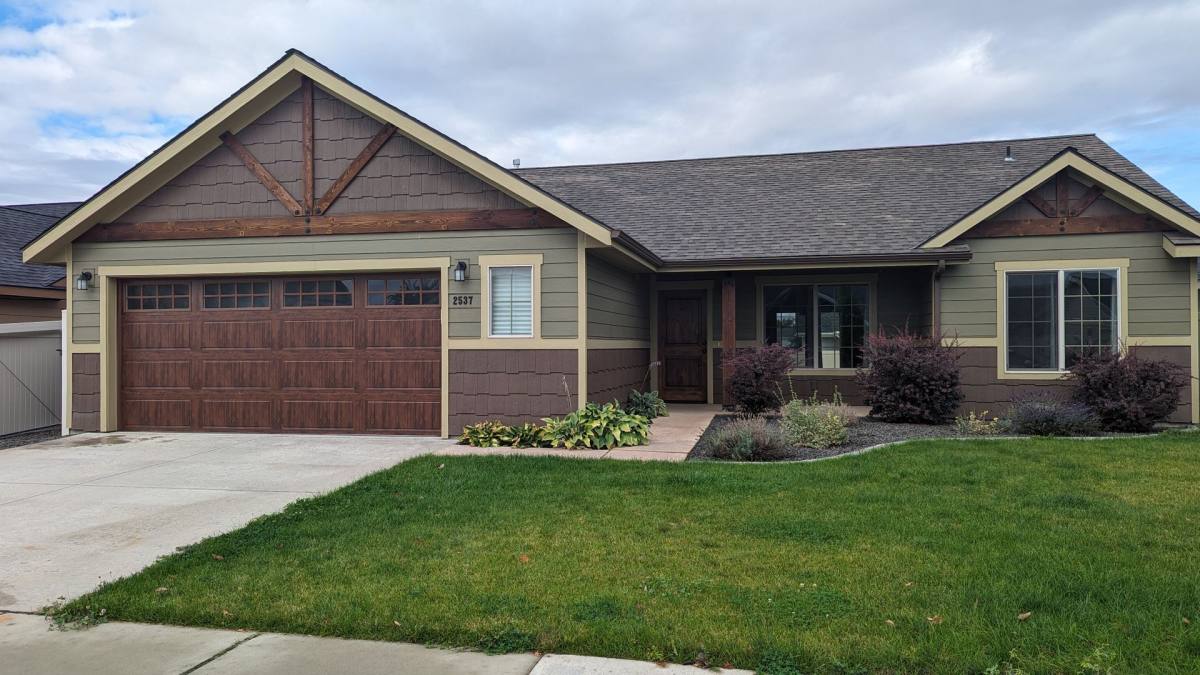 House for rent at 2537 N Lehigh Court, Post Falls, ID 83854