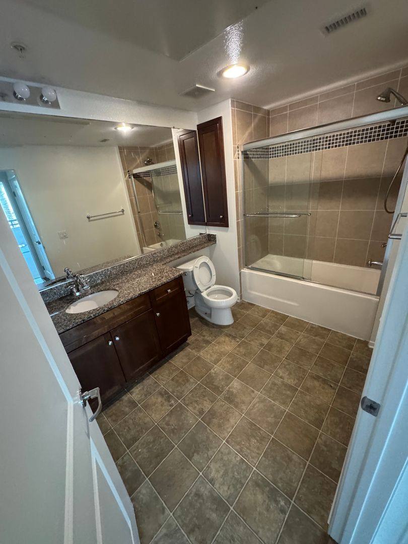 Apartment for rent at 2273 Scholarship Ave, Irvine, CA 92612