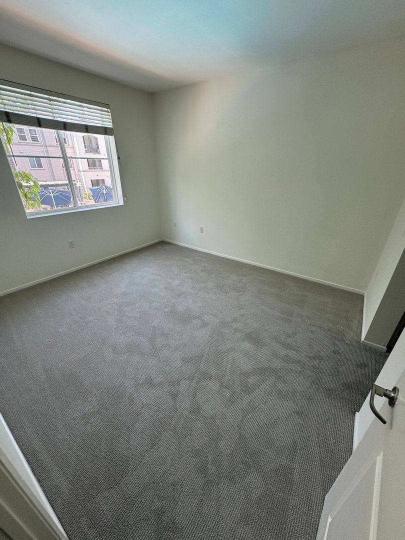 Apartment for rent at 2273 Scholarship Ave, Irvine, CA 92612