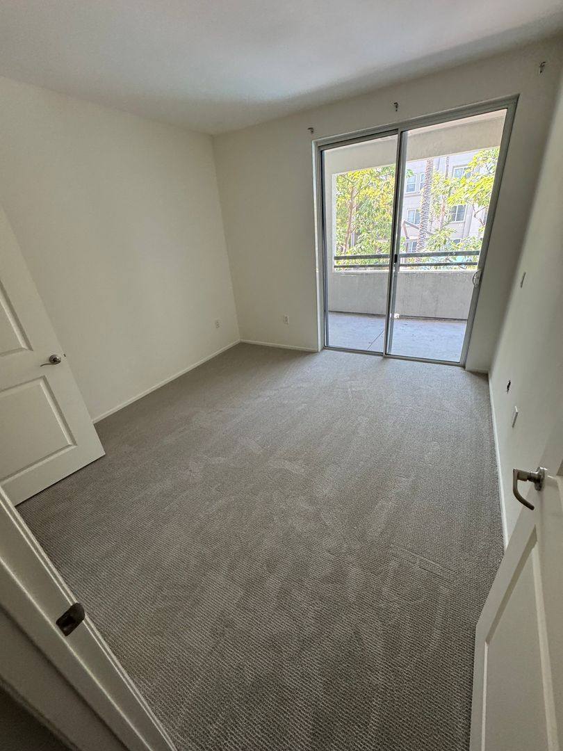 Apartment for rent at 2273 Scholarship Ave, Irvine, CA 92612