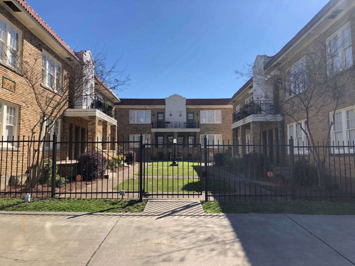 Apartment for rent at 950 N St, Jackson, MS 39202