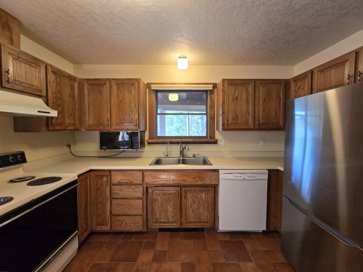 House for rent at 20 Ravens Ridge Rd, Santa Fe, NM 87505