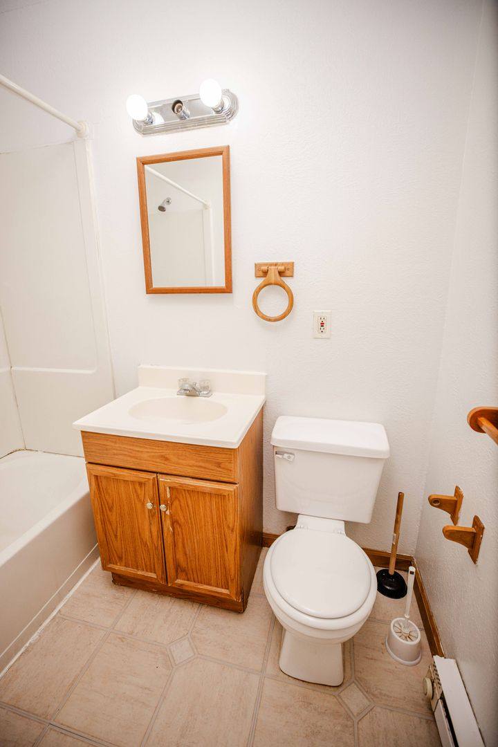 Apartment for rent at 6730 Hill Ave, Toledo, OH 43615