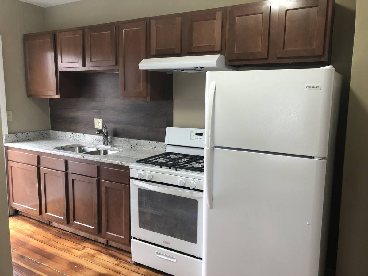 Apartment for rent at 909 Margaret St, Saint Paul, MN 55106