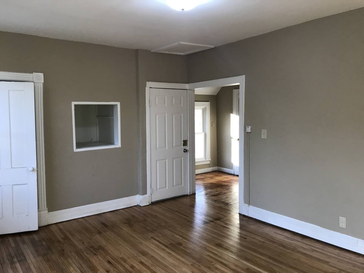 Apartment for rent at 909 Margaret St, Saint Paul, MN 55106