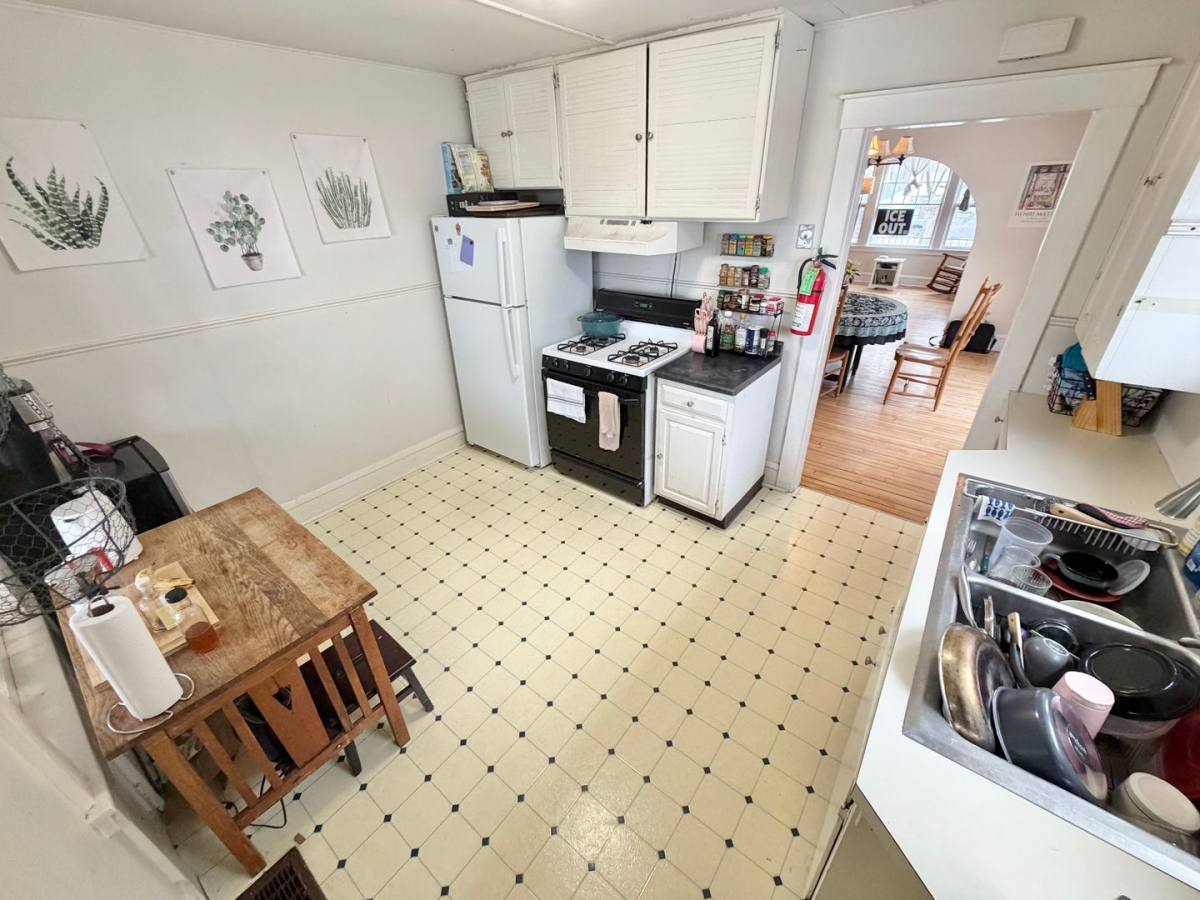 Apartment for rent at 281 S Winooski Ave, Burlington, VT 05401