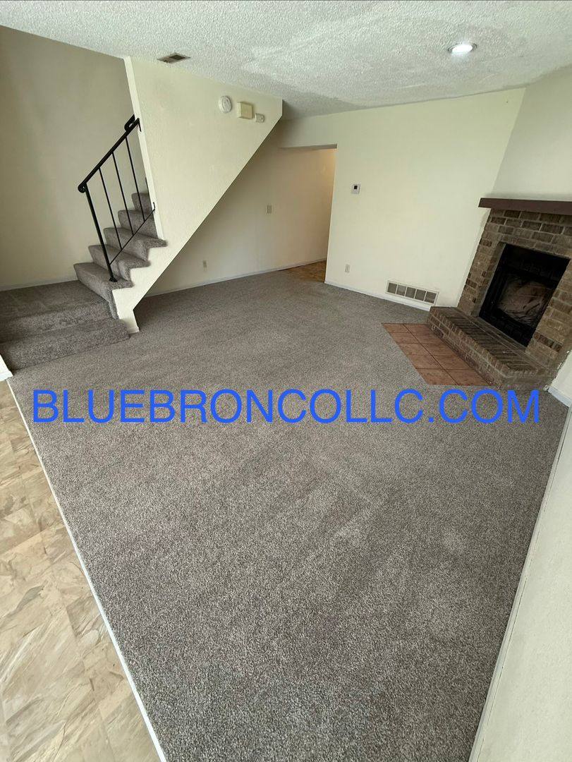 Townhouse for rent at 111 SW Oxford Place, Lees Summit, MO 64063