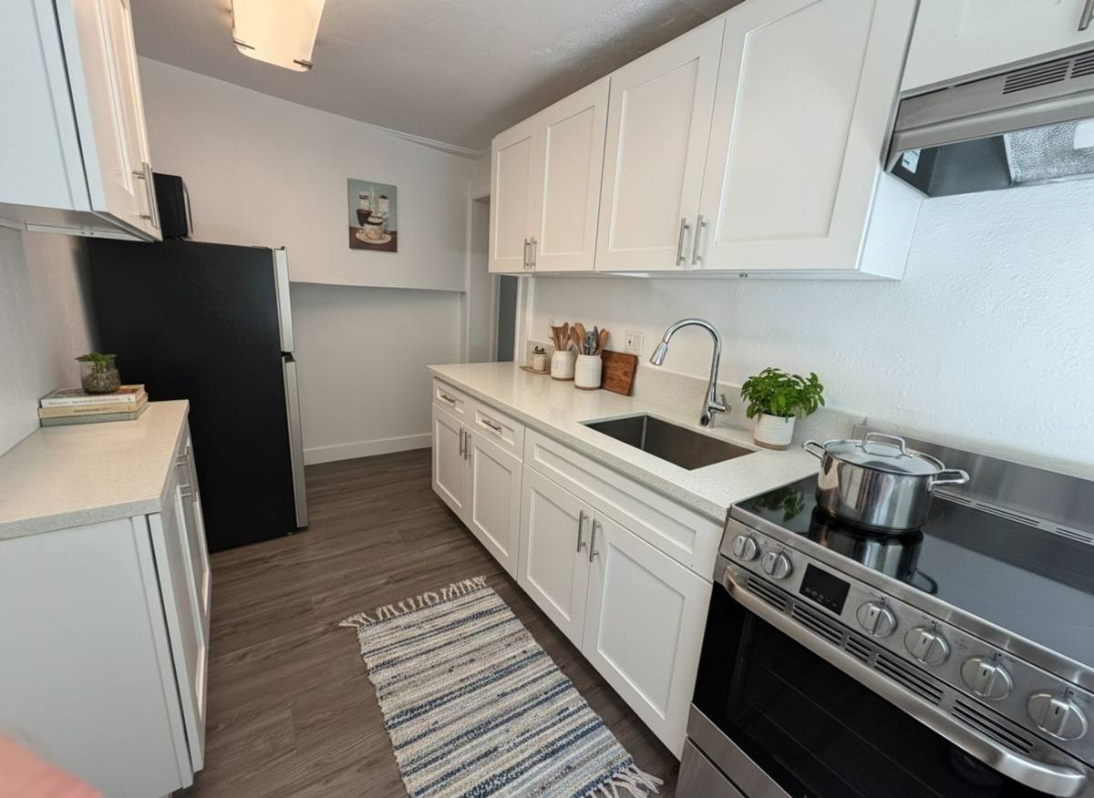 Apartment for rent at 1245 N Laurel Ave, Los Angeles, CA 90046