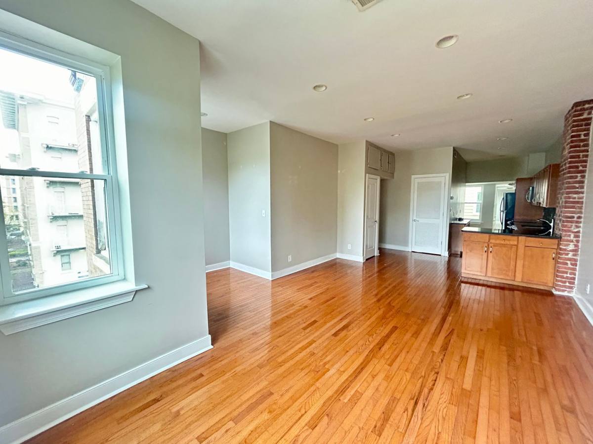 Apartment for rent at 1438 Fairmont St NW, Washington, DC 20009