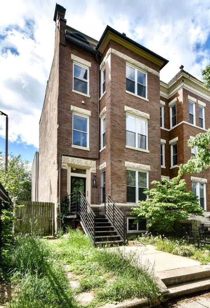 Apartment for rent at 1438 Fairmont St NW, Washington, DC 20009