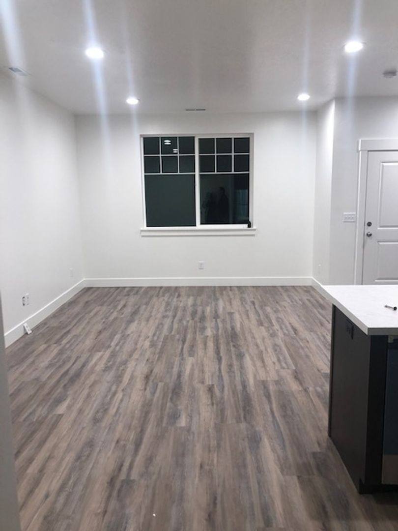 Townhouse for rent at 402 W 100 S, Providence, UT 84332
