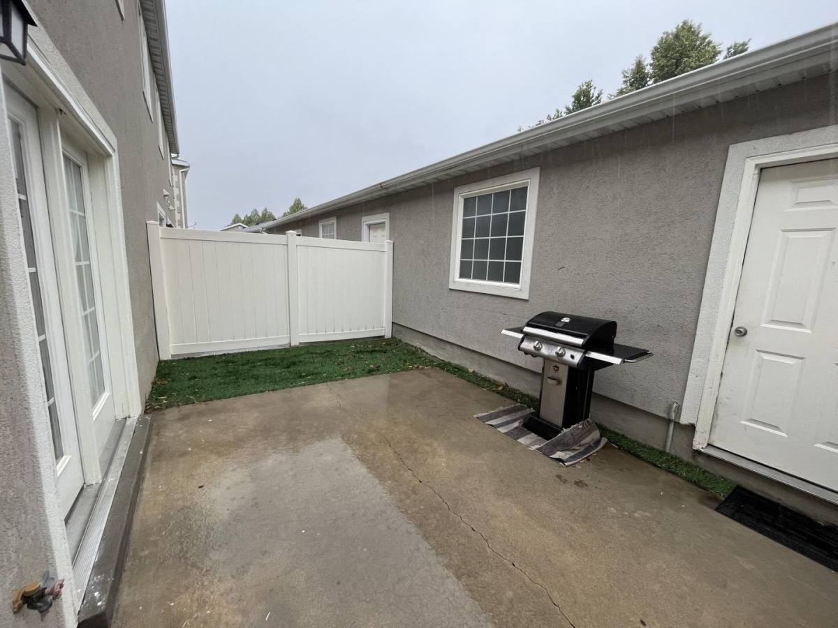 Townhouse for rent at 141 Penny Lane, Logan, UT 84341