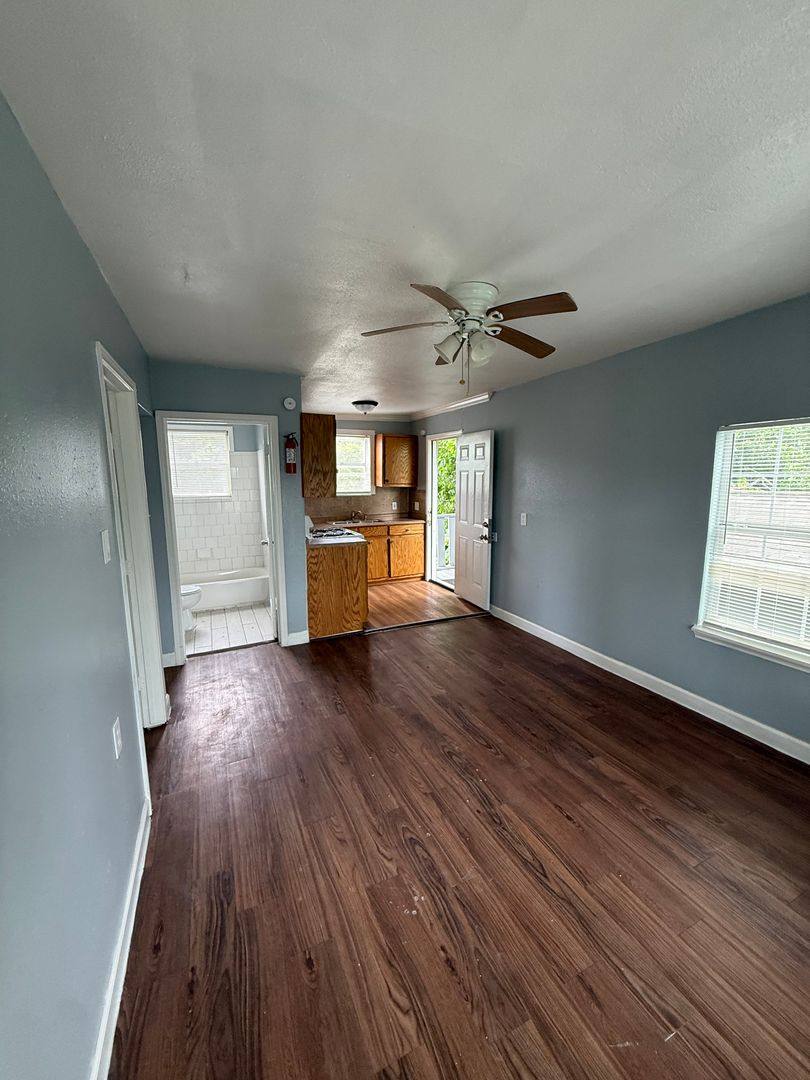 3393 Linder St, Houston, TX 77026 - Apartment for Rent - Image 6