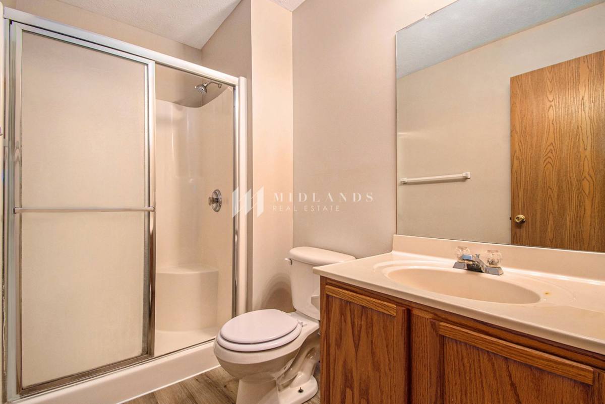 House for rent at 17854 Lillian St, Omaha, NE 68136