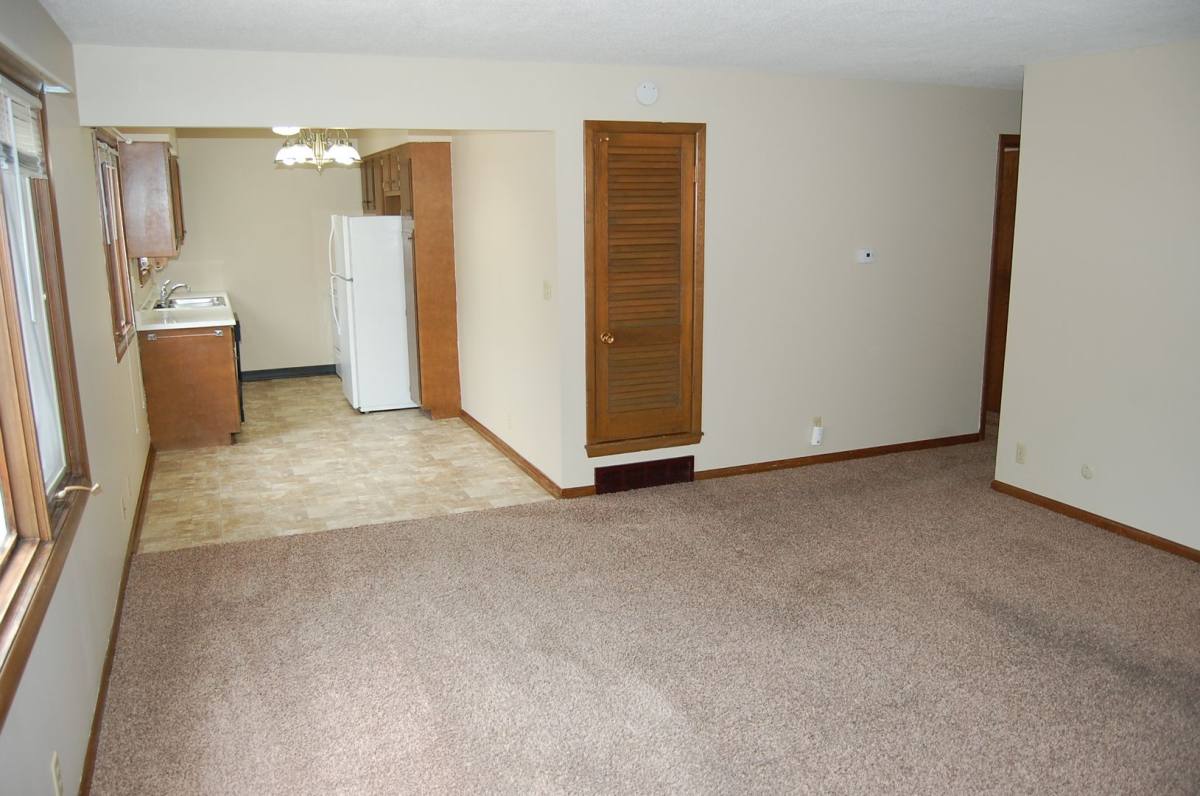 Apartment for rent at 411 N 57th St, Lincoln, NE 68505