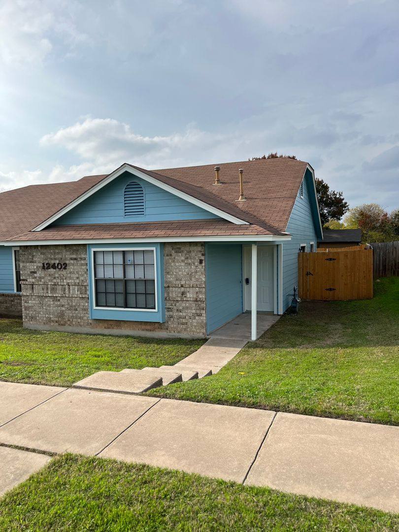 Apartment for rent at 12402 Alderbrook Dr, Austin, TX 78758