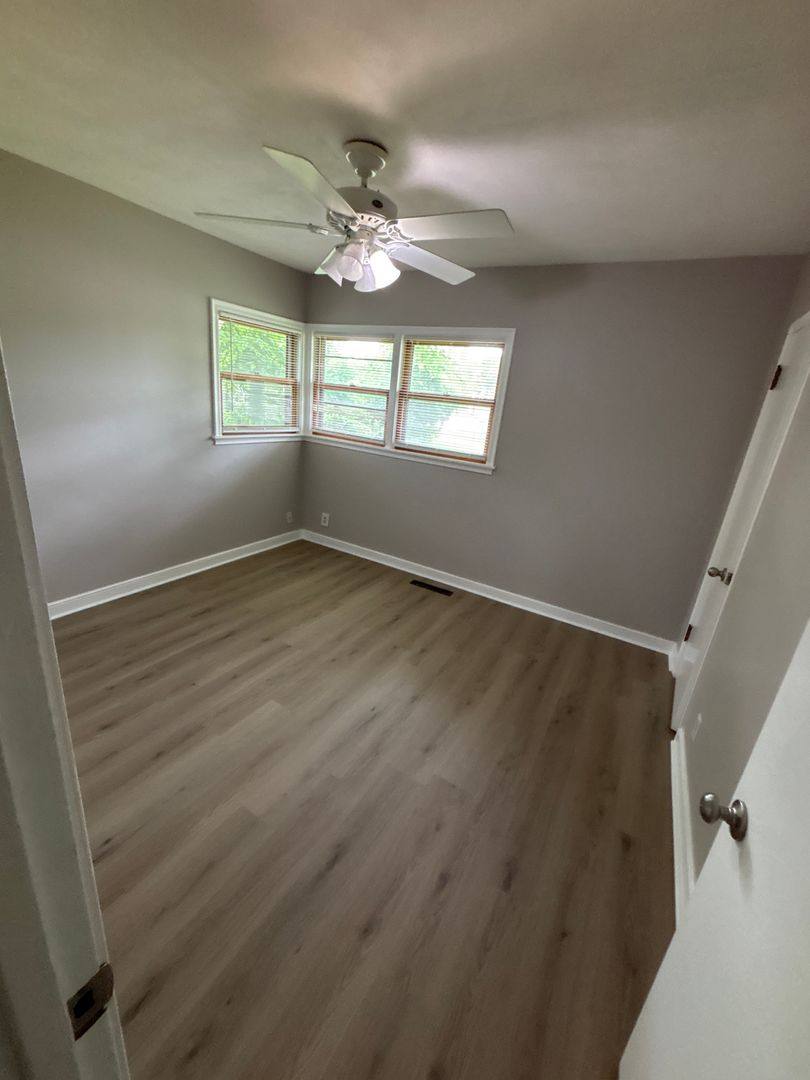 House for rent at 418 Wheelock Parkway W, Saint Paul, MN 55117