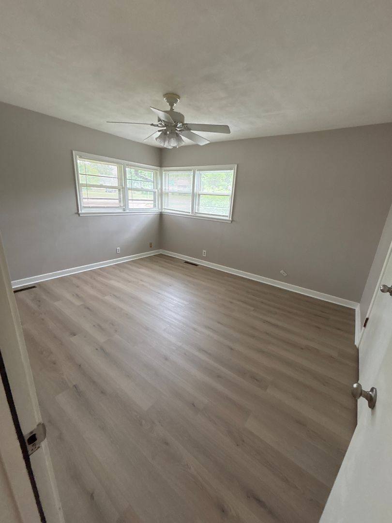 House for rent at 418 Wheelock Parkway W, Saint Paul, MN 55117