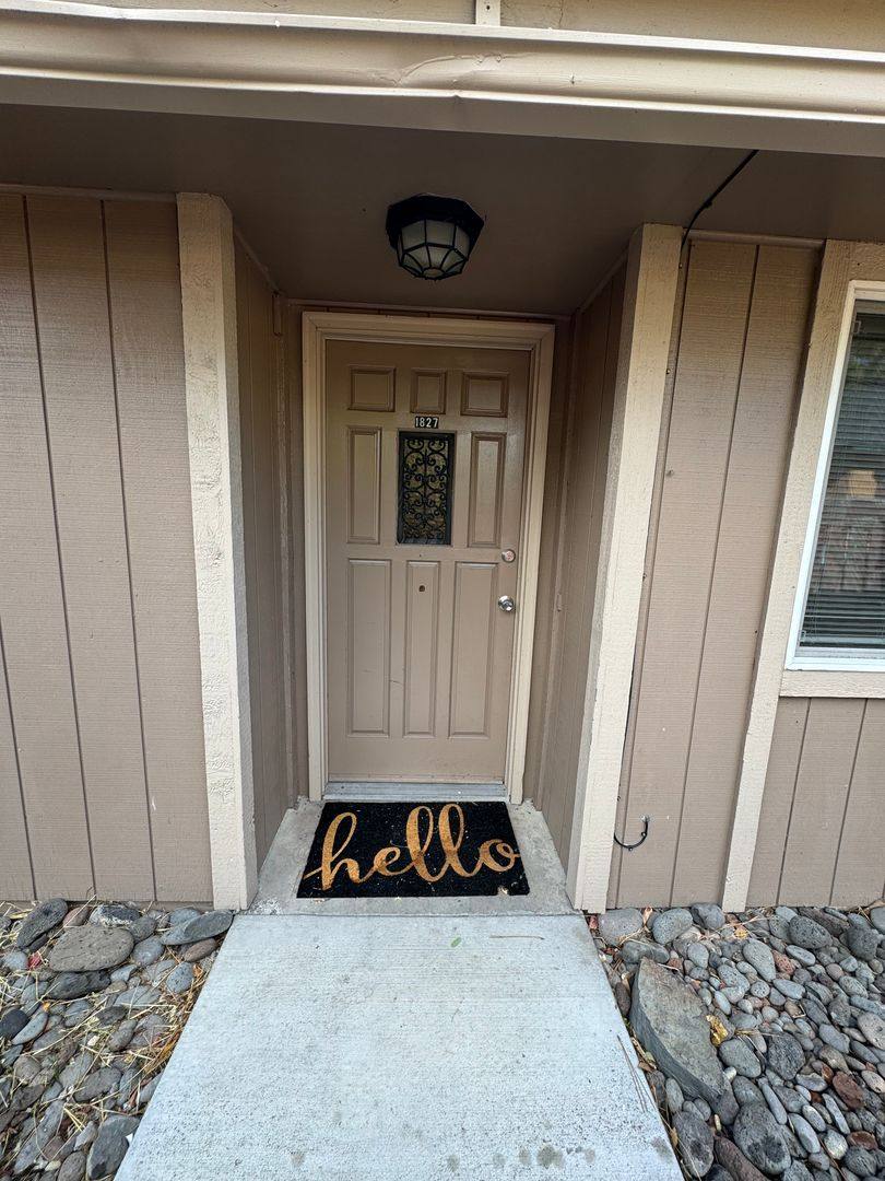 House for rent at 1827 Worden, Klamath Falls, OR 97601