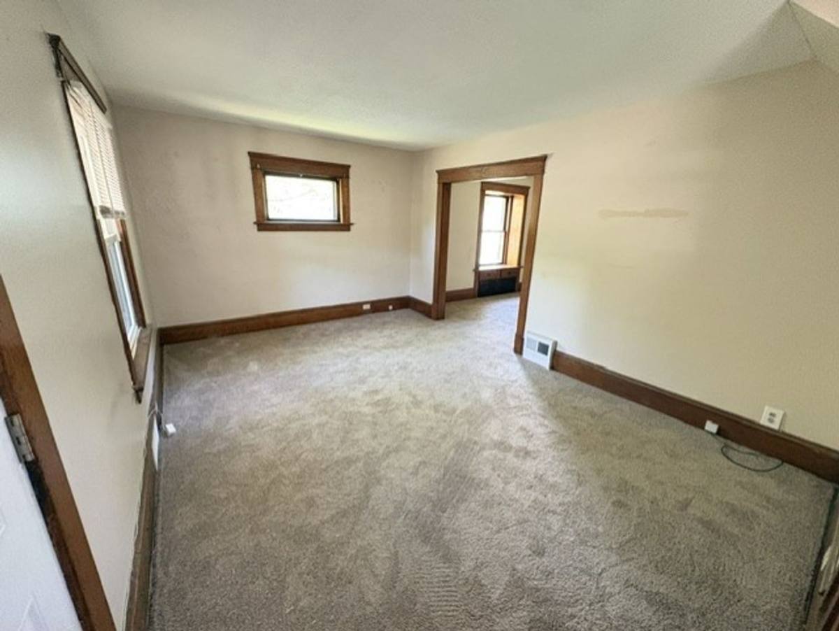 House for rent at 1005 Florida Ave, Akron, OH 44314